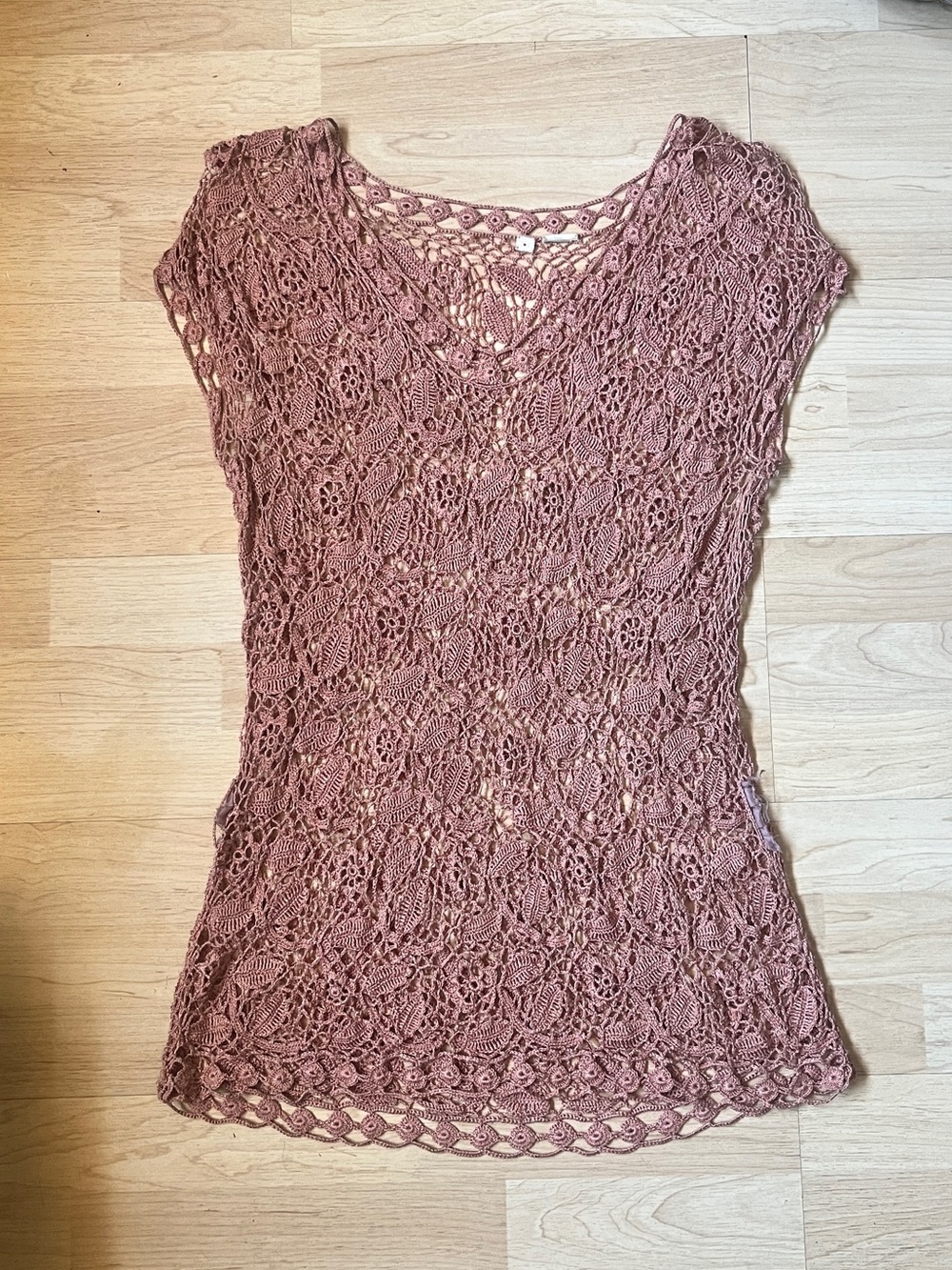 Crochet Lace V-Neck tunic in Dusty Rose